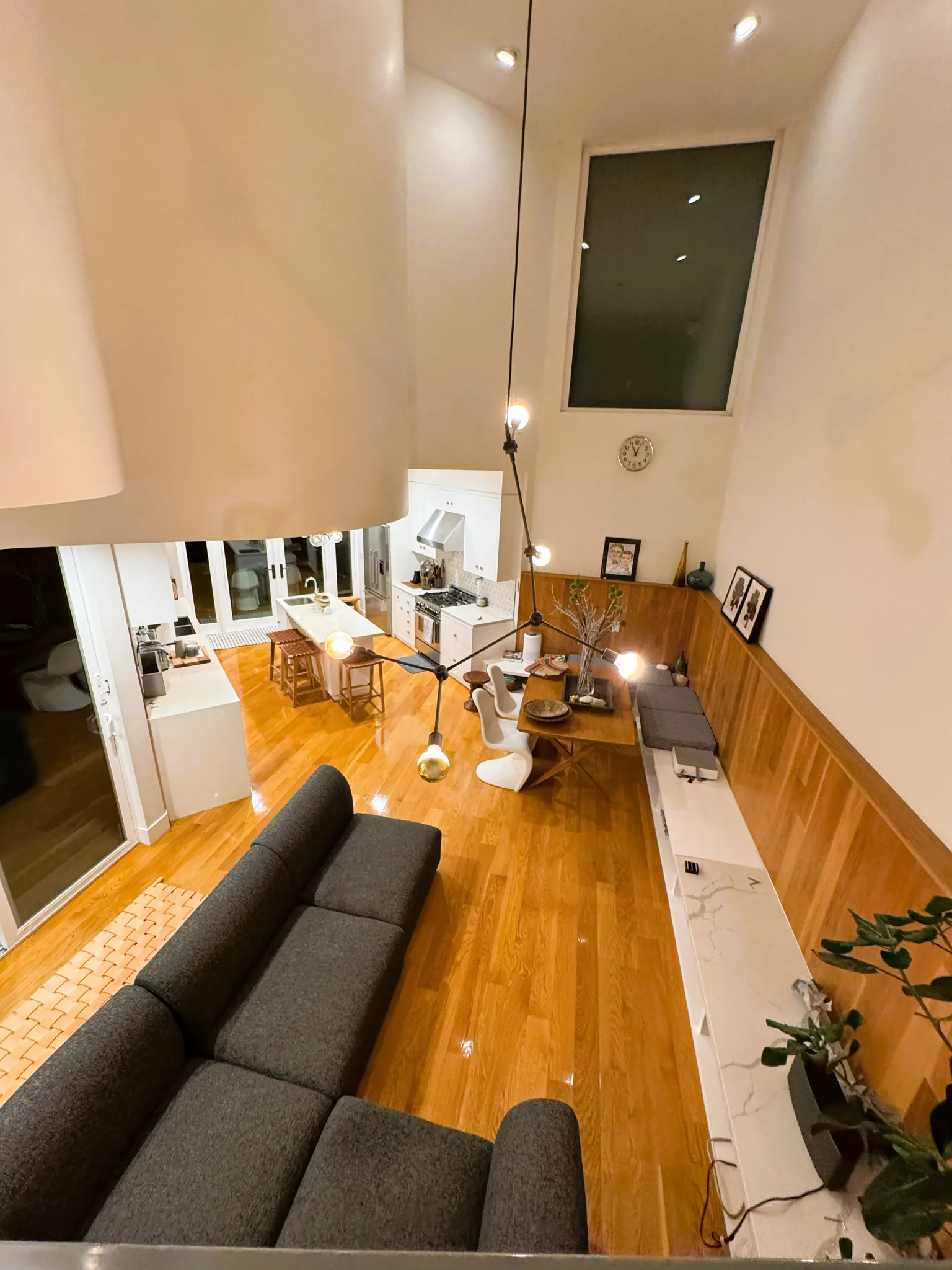 Airbnb turnover and short-term rental cleaning in Los Angeles — guest-ready kitchen and dining area